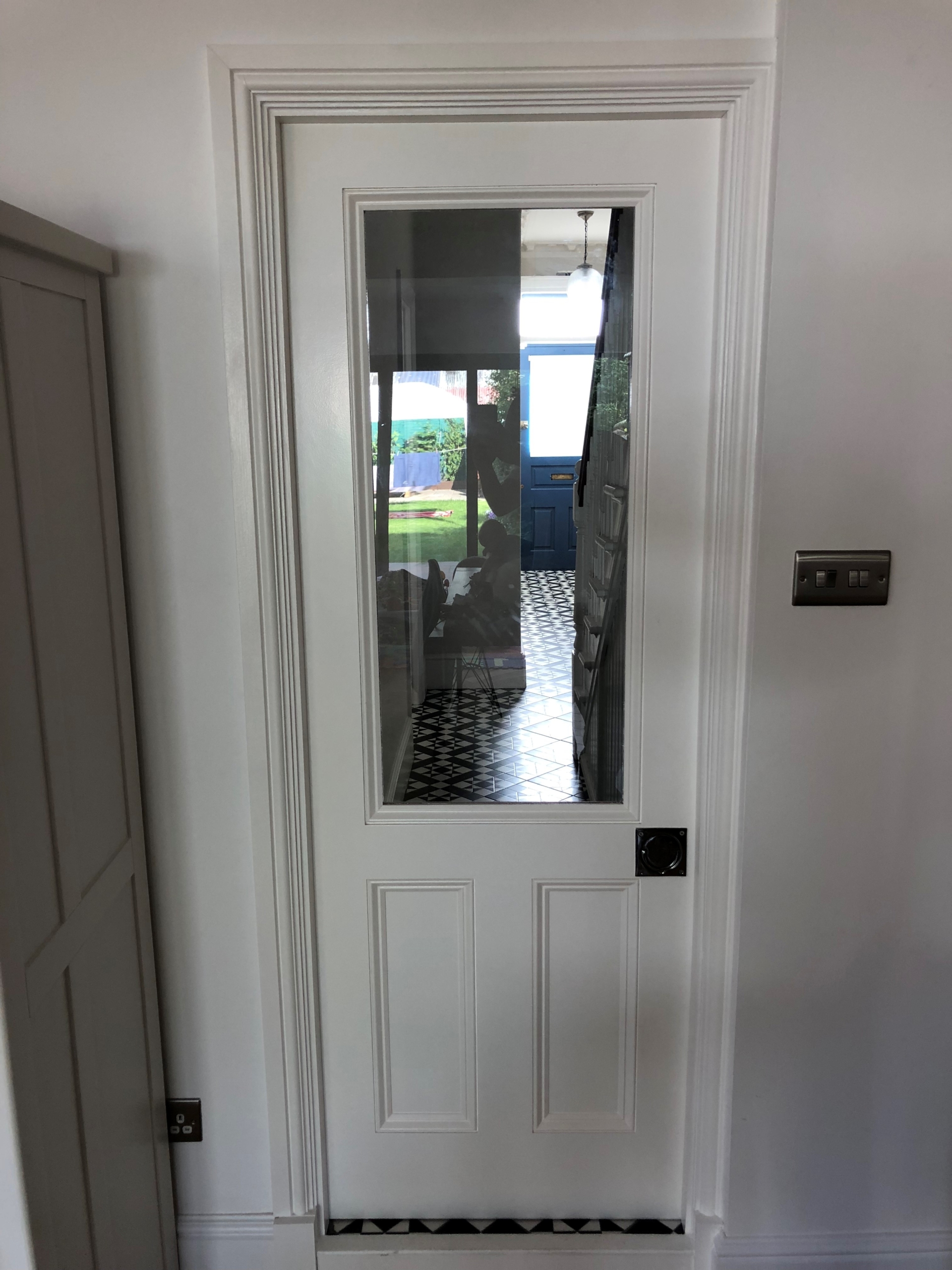 internal-door-installed-in-london